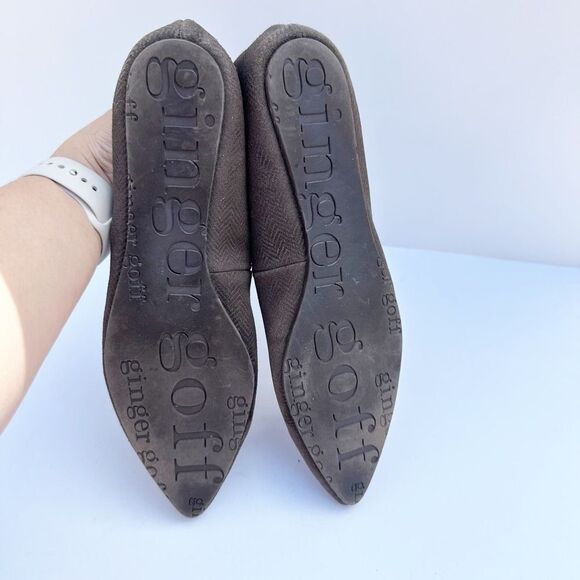 GINGER GOFF Size 8 Pointed Toe Flats Knot Front Brown Chevron Suede - Picture 7 of 7